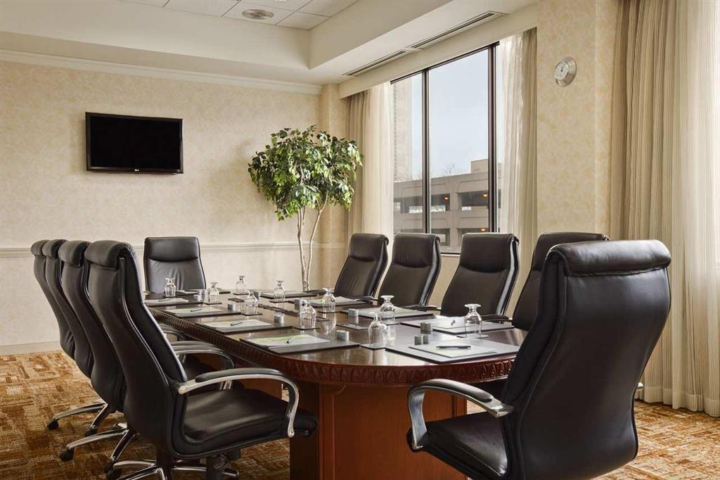 Hilton Fort Wayne At The Grand Wayne Convention Center (Adults Only) Business foto
