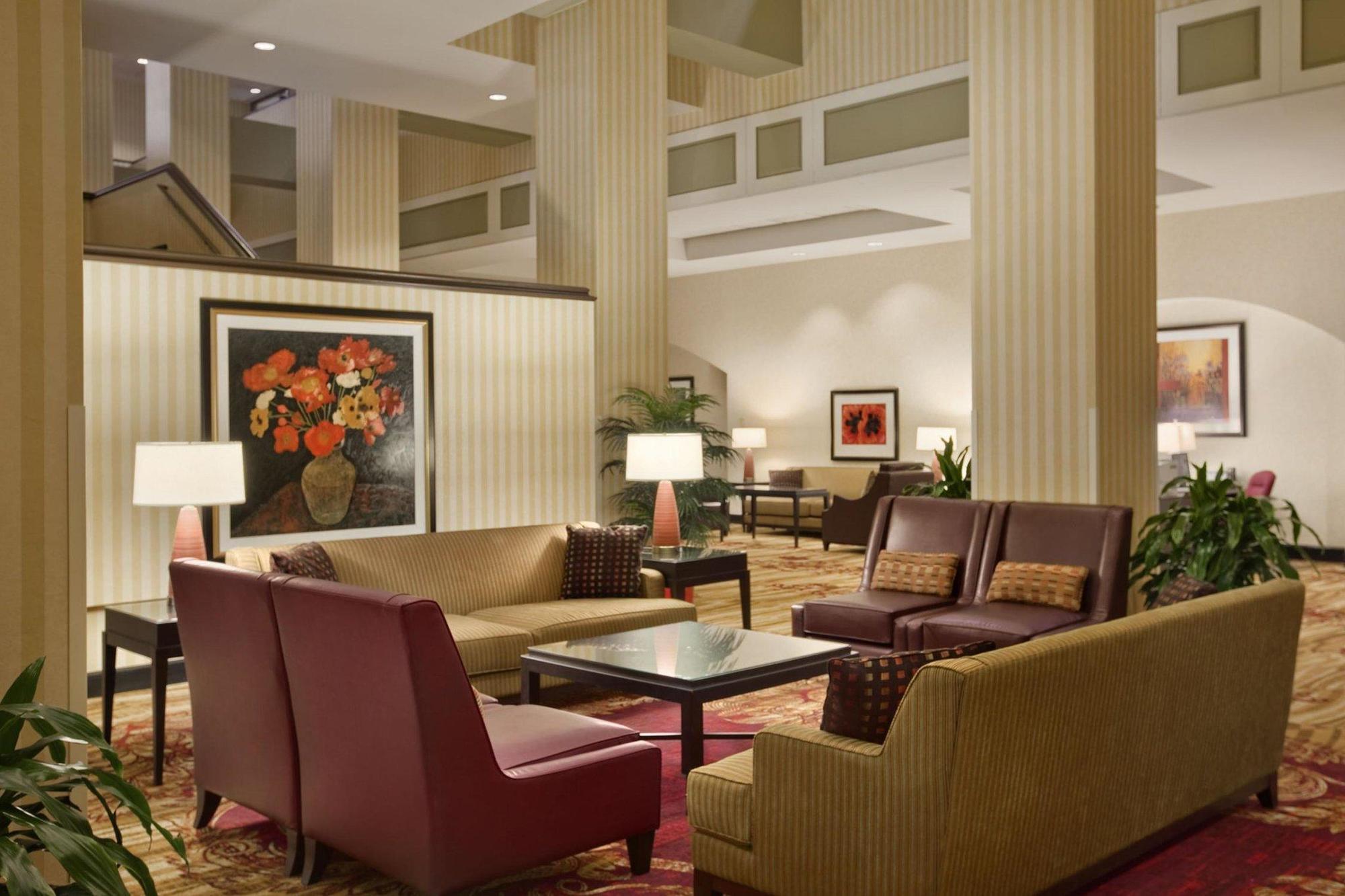 Hilton Fort Wayne At The Grand Wayne Convention Center (Adults Only) Exterior foto